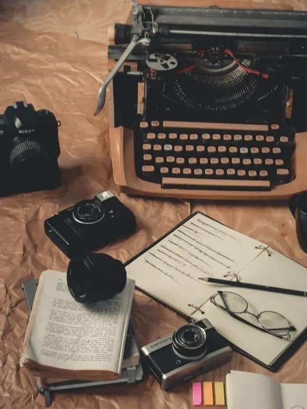 Helder Robalo: Assessor de Imprensa Sénior | Especialista em SEO | Copywriter