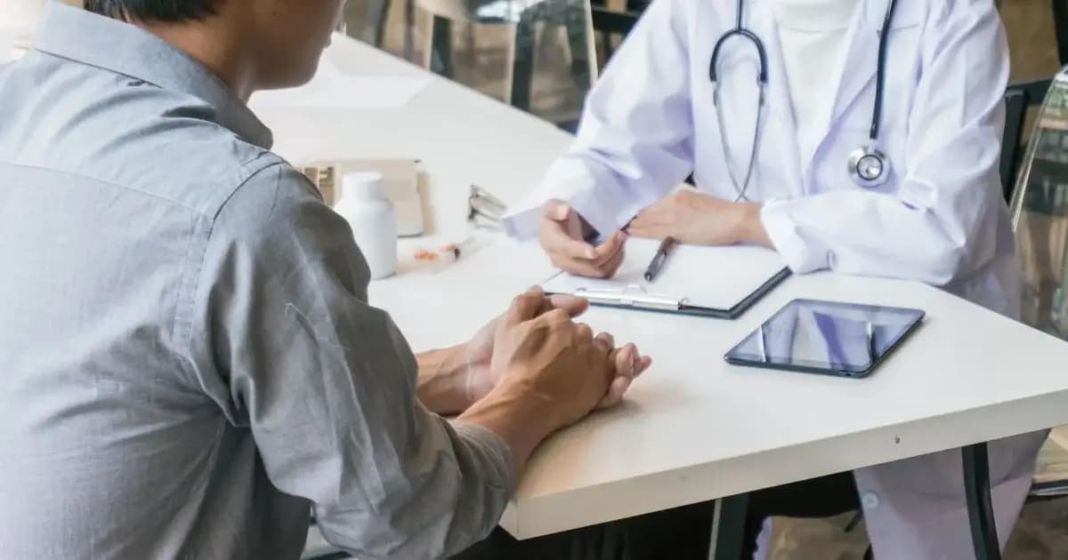 A Comunicação em Saúde é essencial para melhores cuidados, confiança e literacia. Descubra porquê e como aplicá-la no dia a dia da sua organização de saúde.